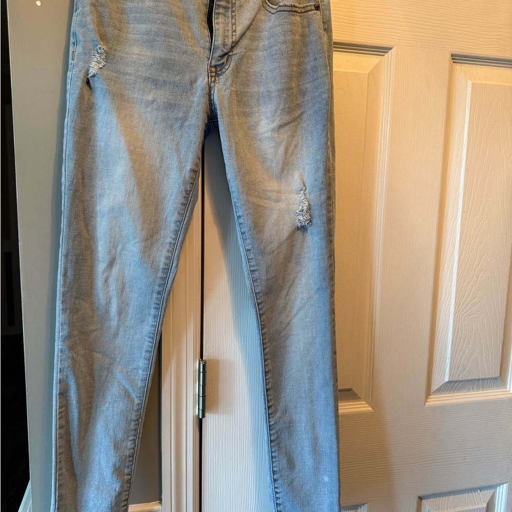 Women's Light Blue Distressed Skinny Jeans